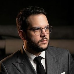 Dr. Hélio Augusto de Oliveira Chada Neto, advogado com pós-graduação em Direito da Saúde pela Faculdade Legale